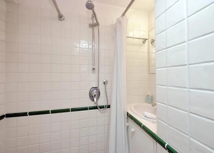 Beautiful In Campo De Fiori Apartment
